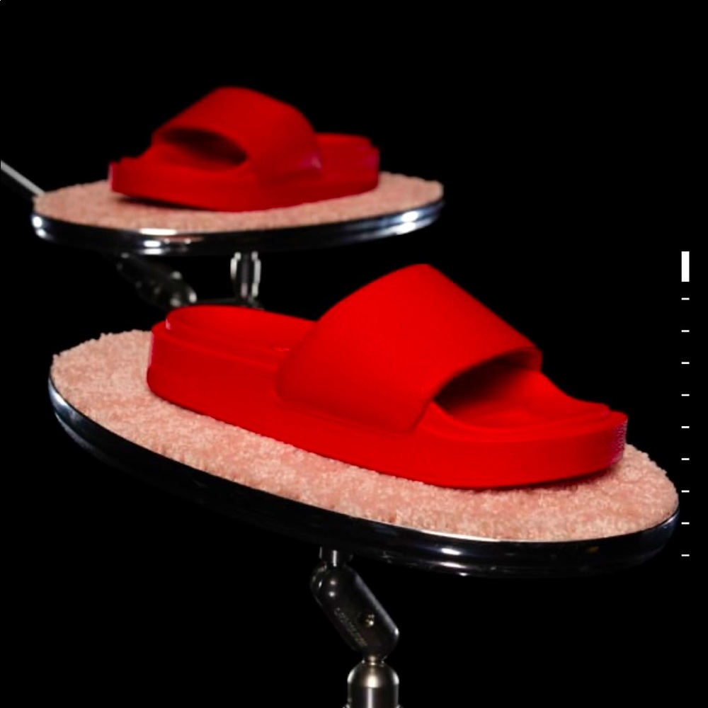 Ivy Park Slides